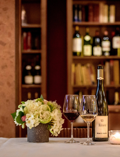 legrand-cave-degustation-vins-paris-guide-prive-guides-tourisme-services-scaled - expériencesculinaires - Paris - GTS