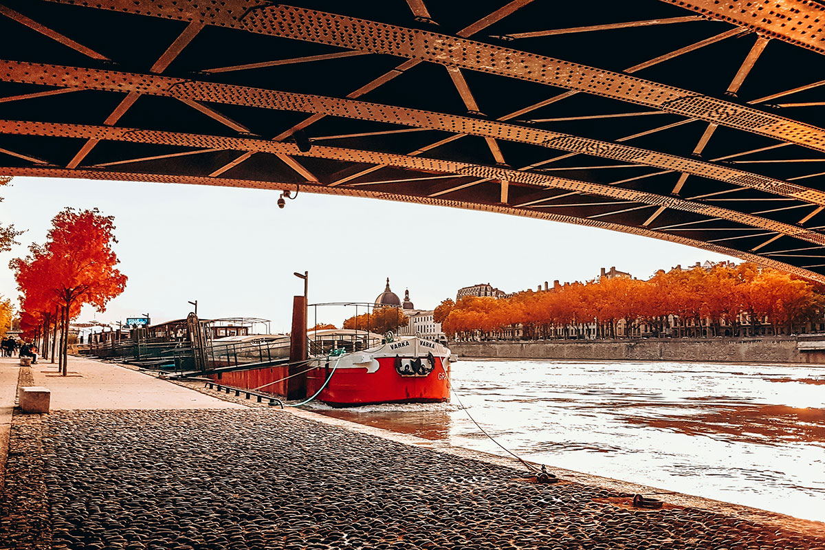 visit the city of Lyon in autumn
